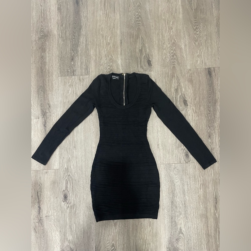 bebe Women’s Black Long Sleeve Dress Sexy Open Back Size XS